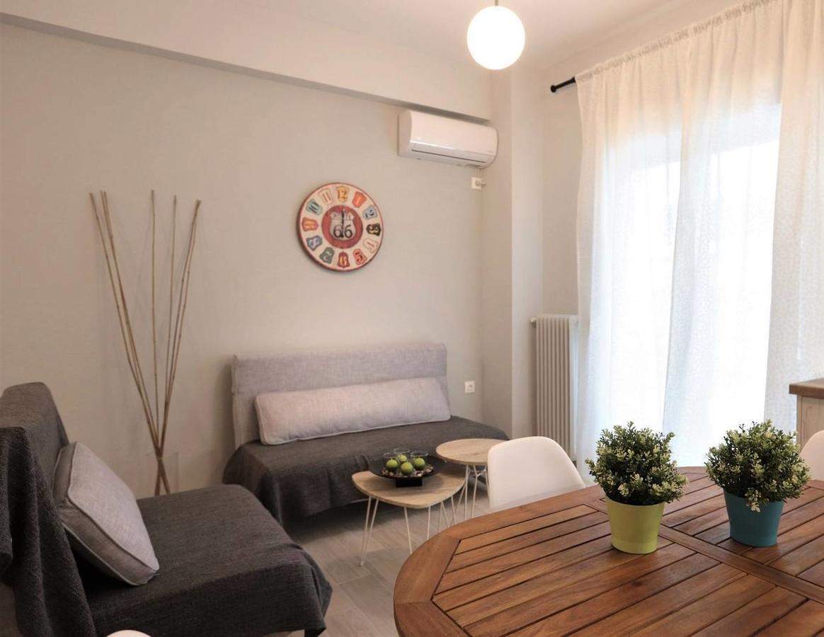 Pale Coloured Apt In Athens Historic Centre Exterior foto